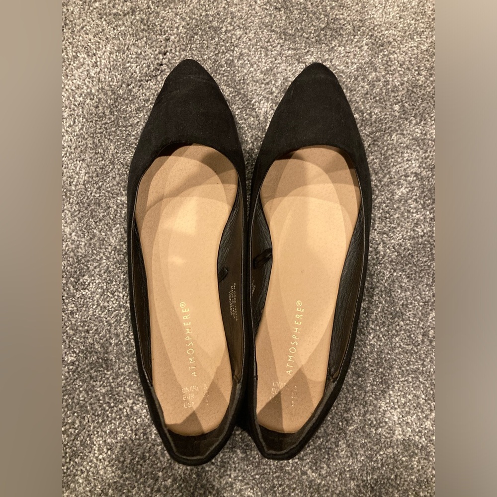 Atmosphere Black Pointed Toe Flat